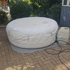 Hot tub