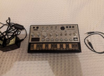 Synthesizer Korg Volca Bass