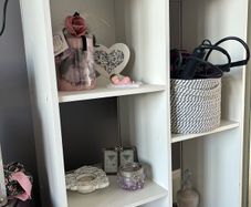 Bookcase shelf