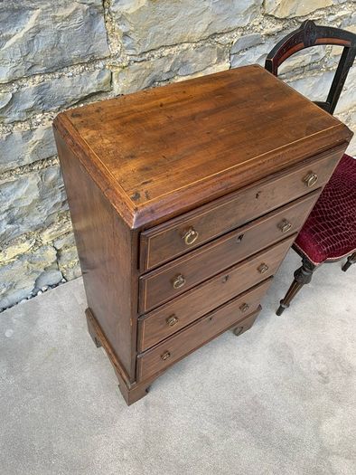 Georgian Mahogany Chest of Drawers.