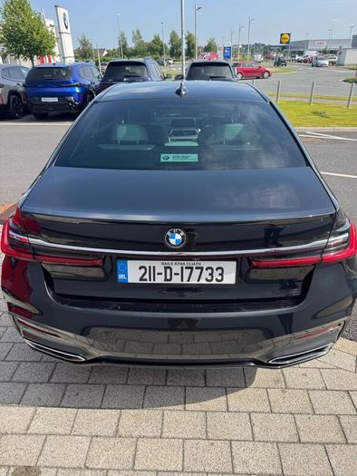 BMW 7-Series 2021