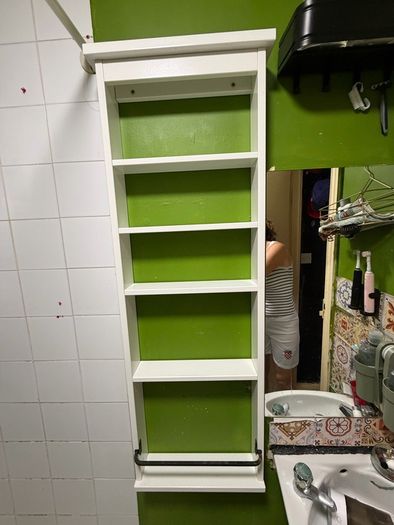 Bathroom shelf