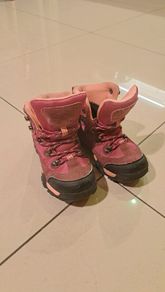 Mountain Warehouse Small Girls Leather Waterproof Hiking Boots Size 32 EU