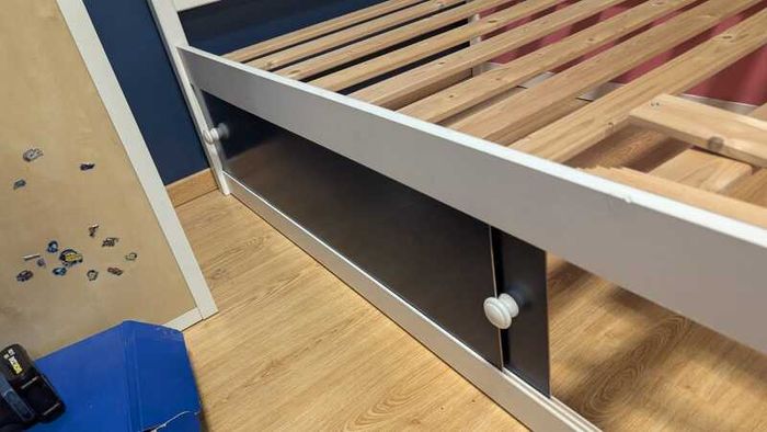 Single bed