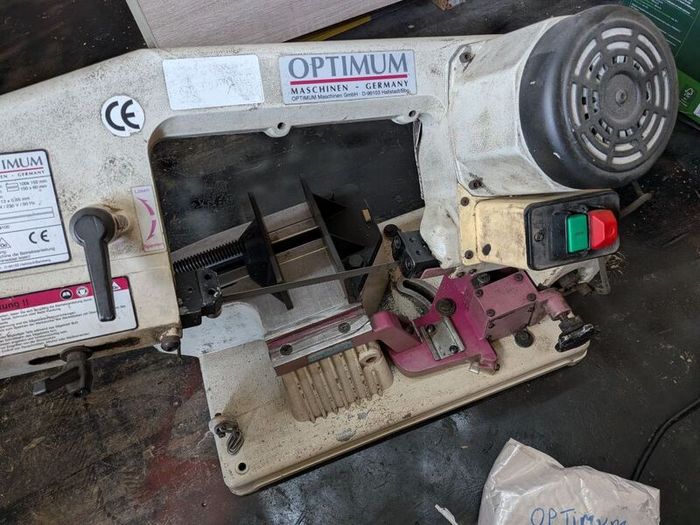Optimum portable bandsaw