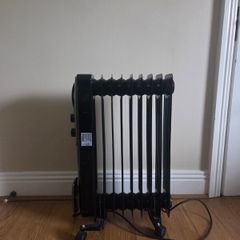 Russell Hobbs 9 Fin Oil Filled Radiator | RHOFR5002B