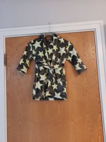 Dunnes  Stores  Baby Boys Dressingown.  Age 18-23 Months. New - No Tag