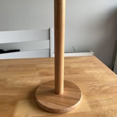 Kitchen roll holder
