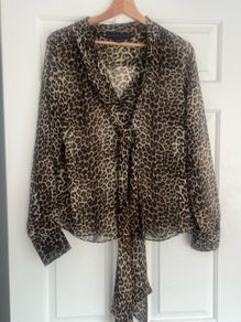 Helen  Mc Alinden blouse