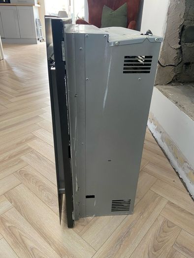 Recessed electric fire