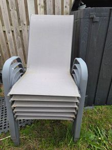 Outdoor Table & Chairs