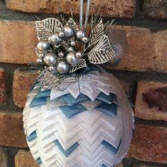 Christmas tree decorative bauble hand-made