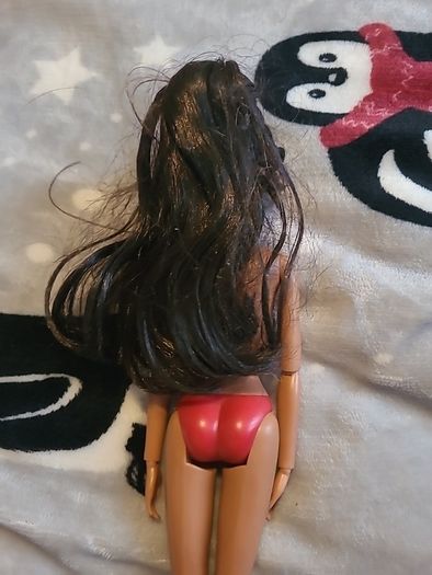 London Disney Store Barbie Doll Elena of Avalor Princess Isabel Articulated