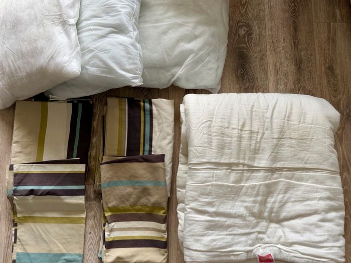 All for 5E For single bed duvet 13.5 tog, 3 pillows, 3 bedding sets with pillowcases (duvet covers)