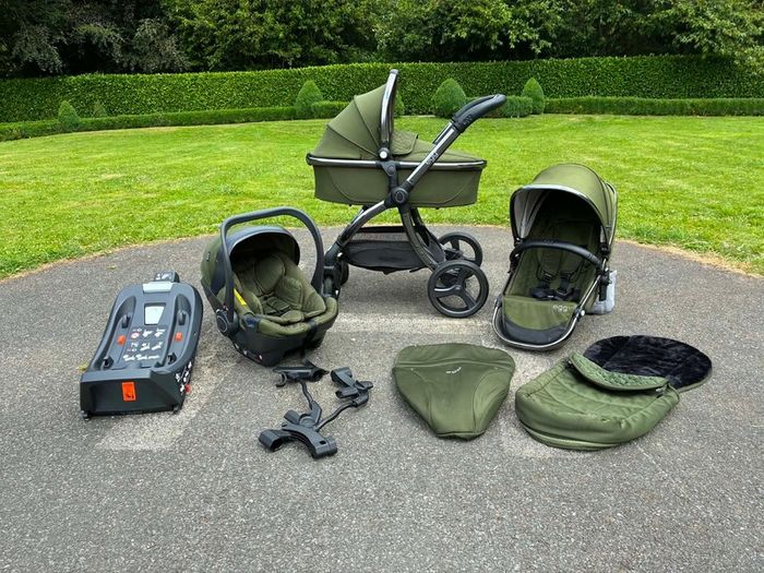 Egg 2 travel system green