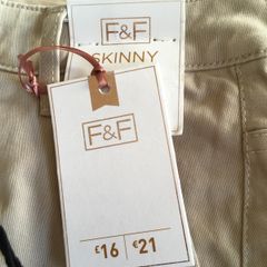 Beige Skinny Jeans. New with Tags