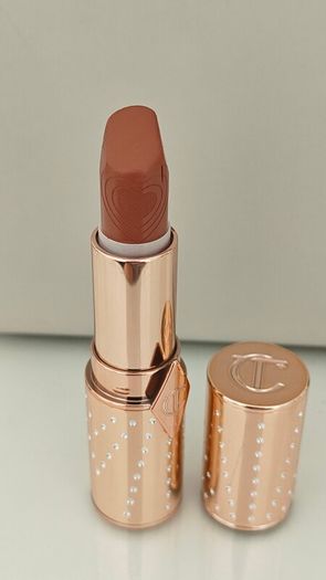 Charlotte Tilbury lipstick