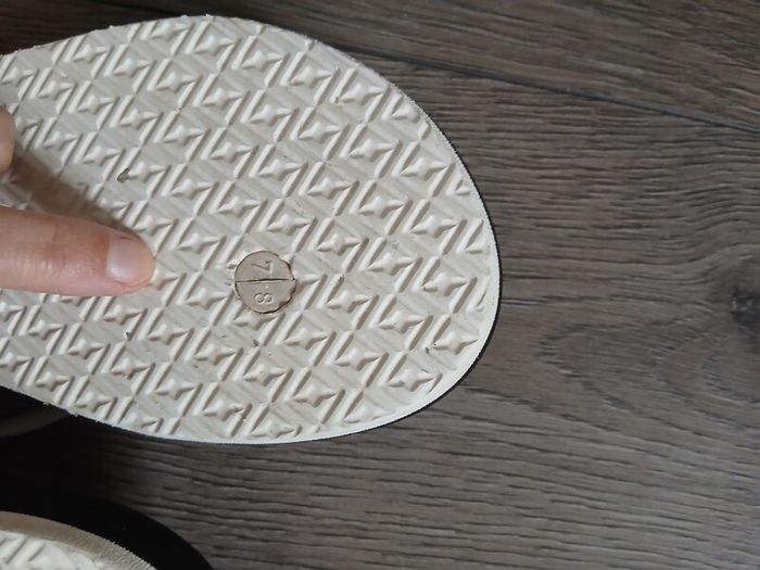 Jack Jills flip flops