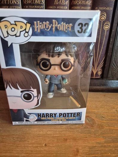 Funko Pop! Harry Potter 32 , Harry with Wand & Prop (Mint, Never Opened)