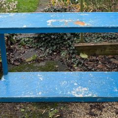 Plant-potting workshop table