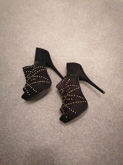 Ladies platform shoe
