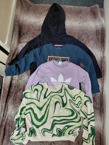 Bundle of Girls jumpers (1)