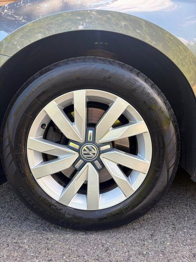 172 Volkswagen Passat 1.4 tsi blue motion