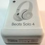 Apple Beats solo 4 Image 3