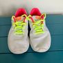 girls nike trainers size 1 Image 3