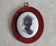 Vintage Staffordshire Silhouette of a lady