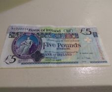 5 Pounds Sterling