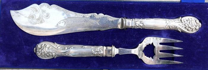 Antique Large Ornate Silver plate Fish server set McDowell's of Dublin Floral etched with original box