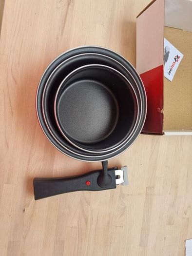 Camping cooking pots