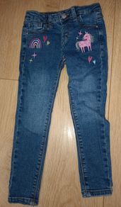 Girls Clothes