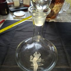 Crystal Glass Decanter CASTLEBLAYNEY GOLF CLUB with a Solid Glass Ball Stopper Postage Available, The Etched Figure of a Golfer
