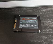 Samsung 860 Evo 2 Tb Sata 2.5 Inch Internal Ssd (mz-76e2t0) Used