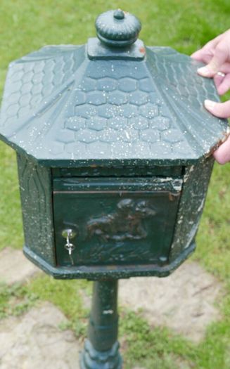 Cast Iron Freestanding Pole Post Box