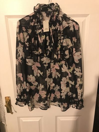 Beautiful new river island blouse rrp 38 pounds