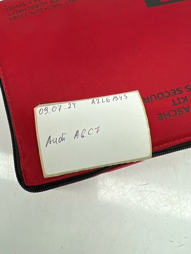 Audi A3 A4 A5 A6 A7 8p0860282g First Aid Kit Medical Pack A6 C7 A2l6b4s