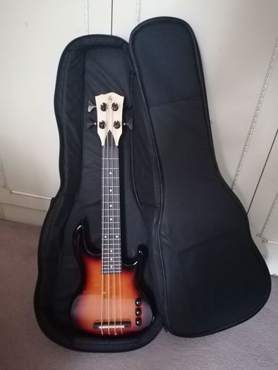 Harley Benton Solid Ukebass Sunburst