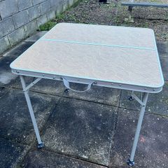 Camping table (folding)