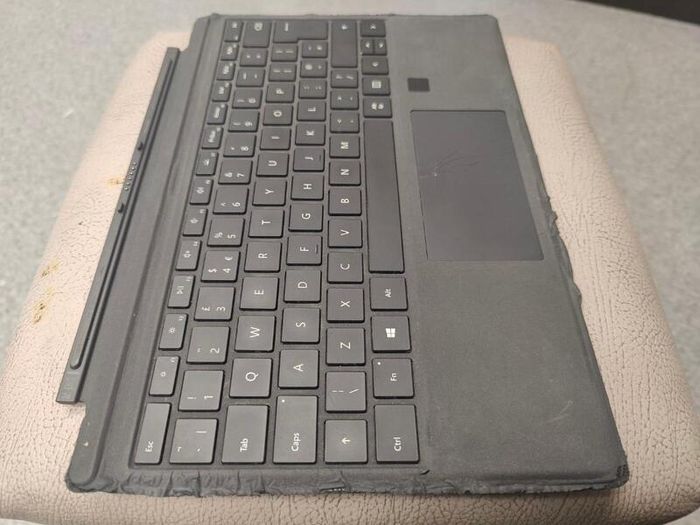Original Microsoft Surface Pro 3/4/5/6/7 Type Cover Keyboard with Fingerprint