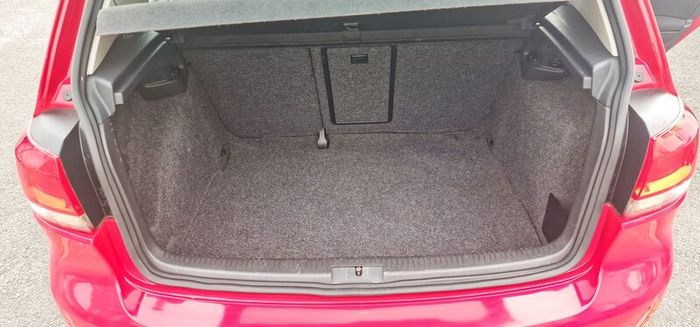 VW Golf 2011  1.6 TDI  Excellent Condition