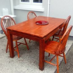 solid oak table suits 6 people, 4 pine chairs, perfect condition