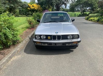 BMW 3-Series 1985 323i