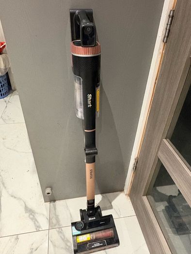 Shark hoover