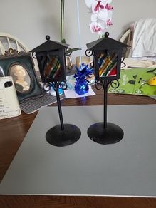 Lanterns very small
