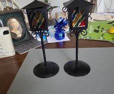 Lanterns very small