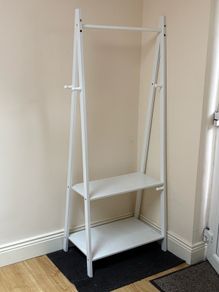 Clothes rail