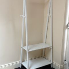 Clothes rail